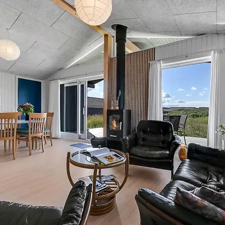 Hyggeligt Traehus Beliggende I Ferring Sj395 Ferienhaus *
