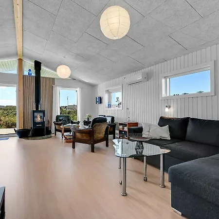 Ferienhaus Hyggeligt Traehus Beliggende I Ferring Sj395
