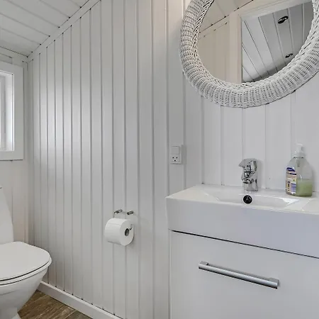 Hyggeligt Traehus Beliggende I Ferring Sj395 Lemvig